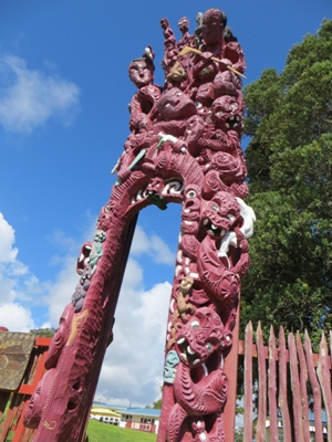 Maori culture: carving in Torere