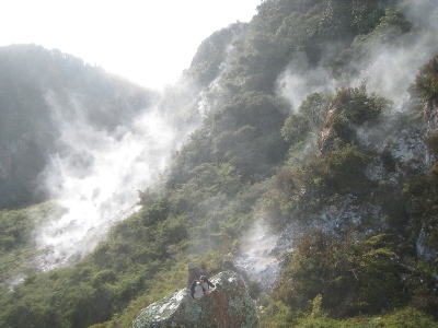 Rotorua region travel tips: geothermal activity on Rainbow Mountain