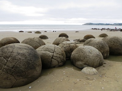 Best beaches in New Zealand: Moeraki Boulders