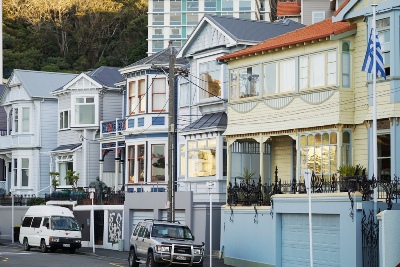Wellington tips - waterfront houses - New Zealand travel tips